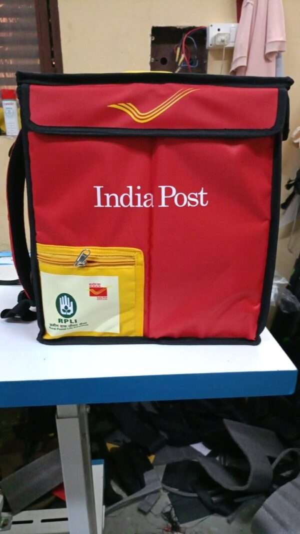 Buy premium waterproof insulated delivery backpacks with silver foil thermal insulation for food delivery, grocery delivery and courier services. Customized logo printing, bulk orders, OEM manufacturing and Pan India delivery by JMD Enterprises.